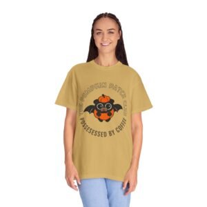 Pumpkin Knows Tee – Cute Bat Pug Pumpkin Halloween Coffee Shirt